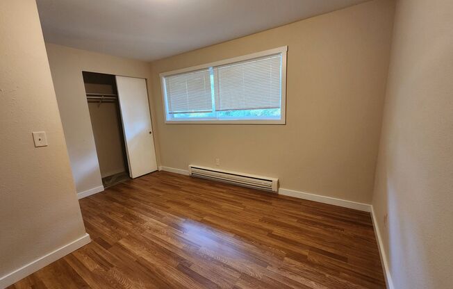 2 beds, 1.5 baths, 970 sqft, $1,850, Unit 12