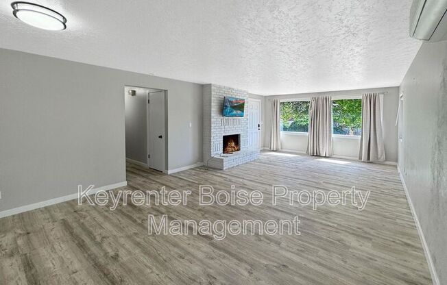 2829 N BOGUS BASIN RD