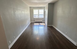 85 EASTON AVE