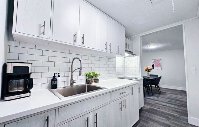 2 beds, 1 bath, 864 sqft, $1,175, Unit 2139 Pine Grove Ln-R+