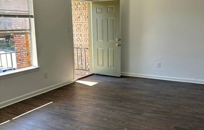 2 beds, 1 bath, 774 sqft, $920, Unit OP-1034#02-R