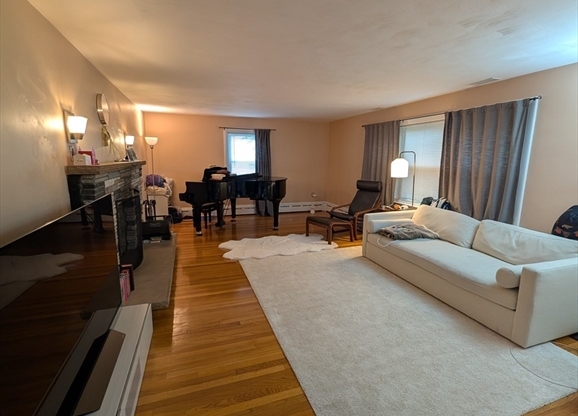 276 LINWOOD AVE