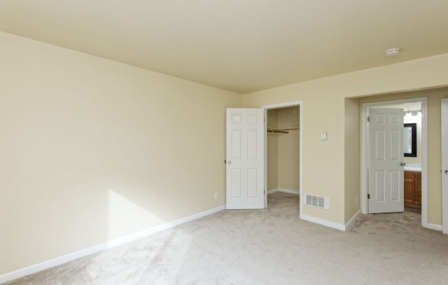 2 beds, 1 bath, 900 sqft, $2,445, Unit 206