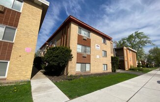 2104 2108 S 17 AVE