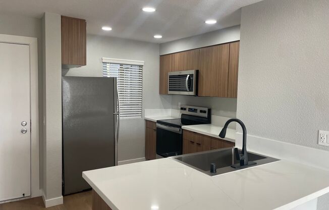 2 beds, 2 baths, 1,013 sqft, $3,510, Unit C-229