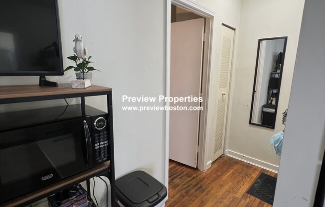 886 Huntington Ave.