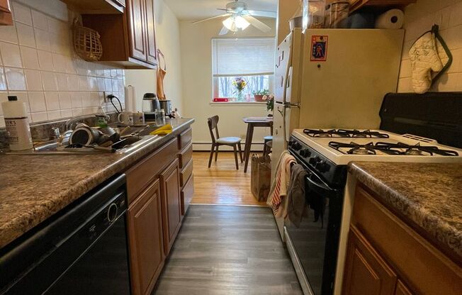 1 bed, 1 bath, 550 sqft, $1,825, Unit 535-359