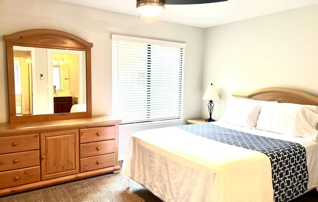 2 beds, 2 baths, 992 sqft, $2,355, Unit 165 (Furnished)