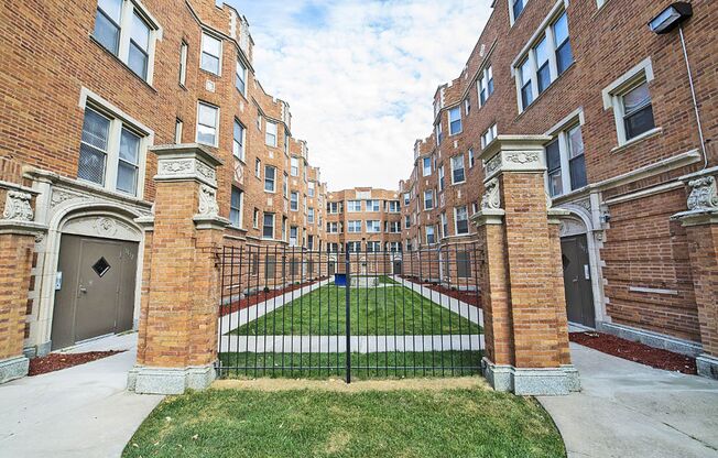 3600 W Franklin