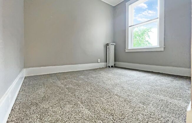 2 beds, 1 bath, 800 sqft, $1,225, Unit C2