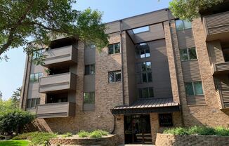 Main Square Apartments