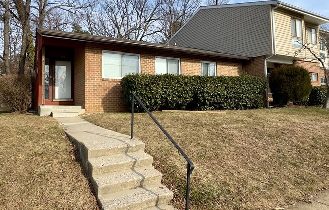 Charming 2 Bedroom/1.5 Bathroom Home in Randallstown, MD!