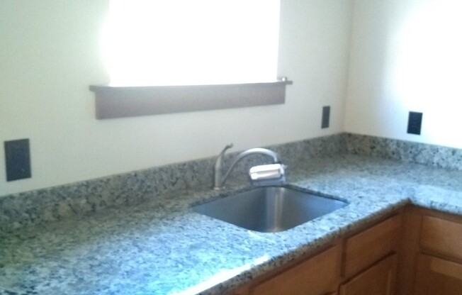Studio, 1 bath, 359 sqft, $1,325, Unit 301