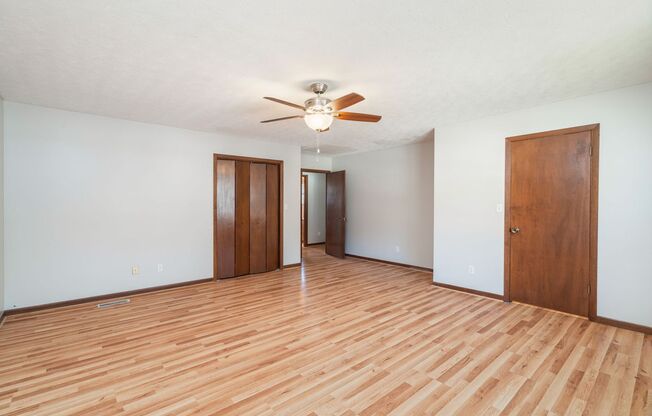 2 beds, 1.5 baths, $1,495, Unit 1