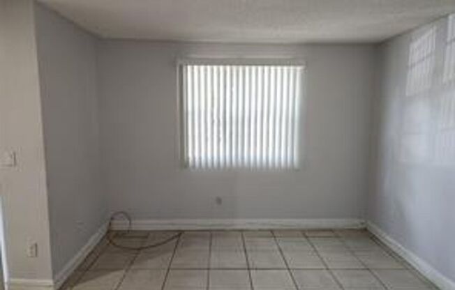 1 bed, 1 bath, $1,600, Unit UNIT # 305