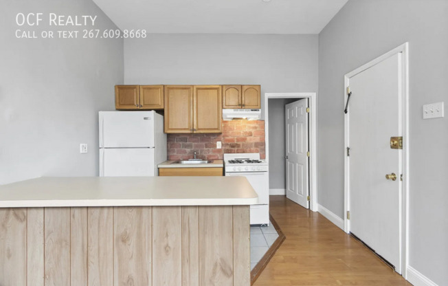 2125 SPG GDN ST