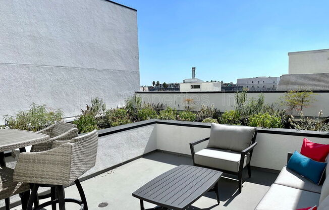 1 bed, 1 bath, 607 sqft, $2,350, Unit 602