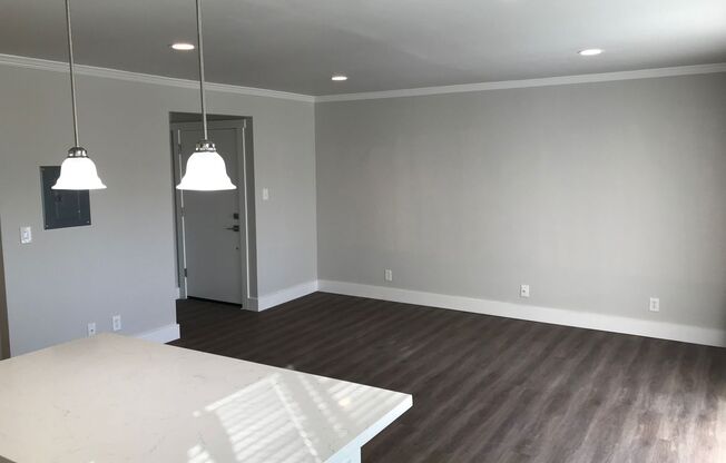 2 beds, 1 bath, $2,650, Unit 45