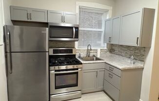 SPACIOUS 2BEDROOM / 1BATH RENT $1,1000