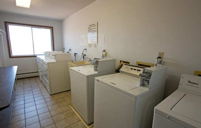 River Ridge Apartments laundry