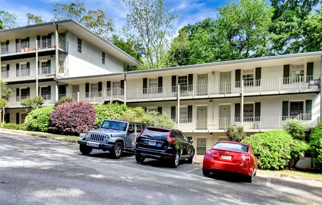 2 beds, 1 bath, $1,375