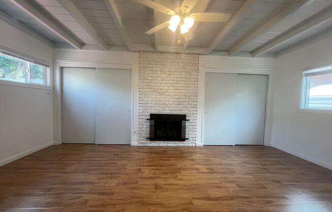 Charming 3BR/2BA Home with Garage and Private Yard in Long Beach