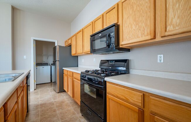 2 beds, 2 baths, $2,300