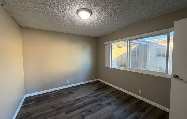 2 beds, 1 bath, 980 sqft, $2,500, Unit 014
