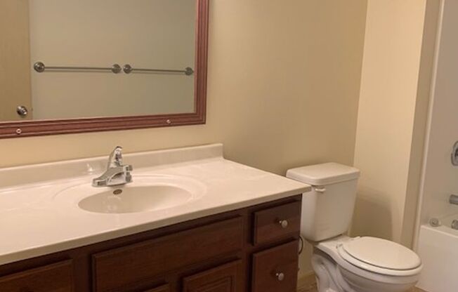 2 beds, 2 baths, 1,200 sqft, $1,495, Unit 3717-205