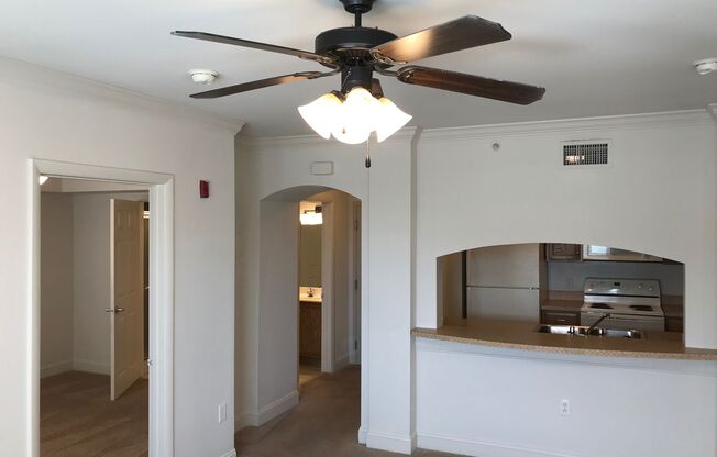 2 beds, 2 baths, 840 sqft, $1,824, Unit 4-0509