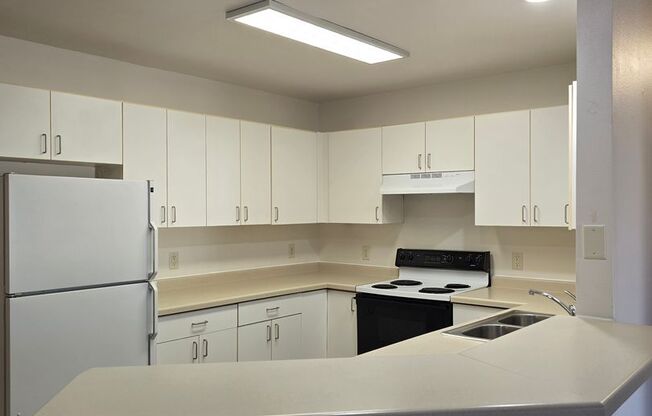 2 beds, 1 bath, 856 sqft, $1,269, Unit PL   2203