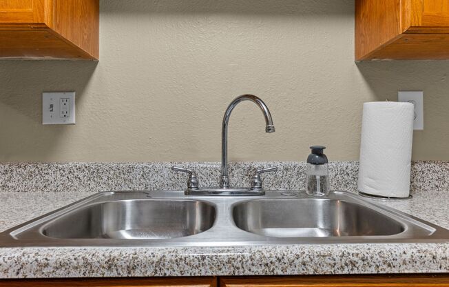 Alexis Park Apartments