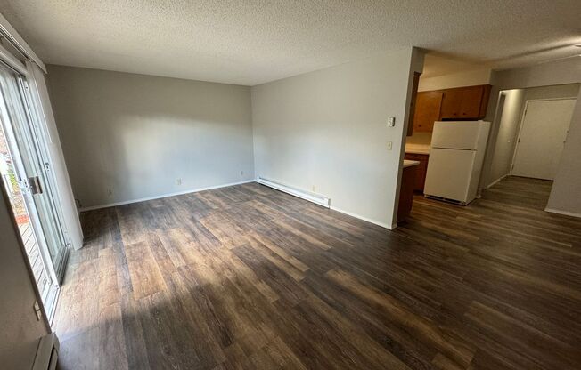 1 bed, 1 bath, $1,150, Unit 18