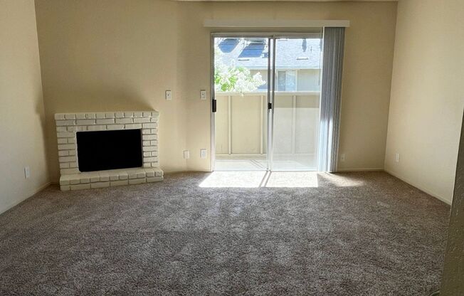 2 beds, 1 bath, 904 sqft, $1,500, Unit 212A