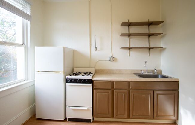 1 bed, 1 bath, $995, Unit 314