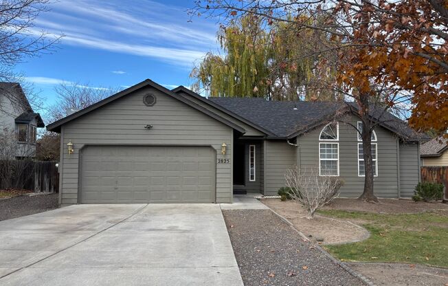 Desirable one Level Home in SW Redmond!