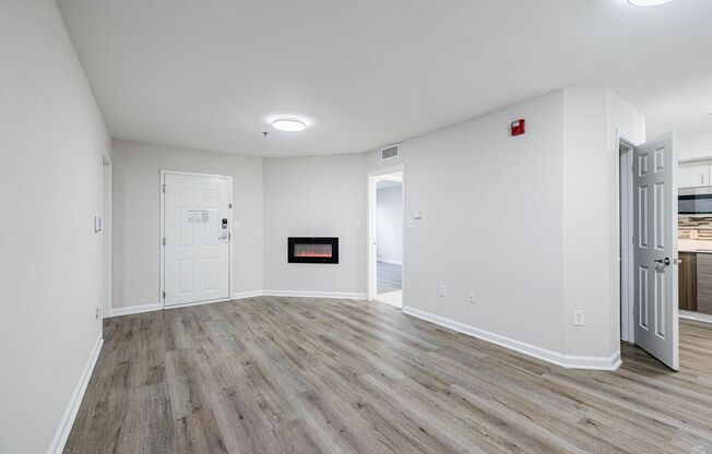 2 beds, 2 baths, 933 sqft, $1,685, Unit C-133