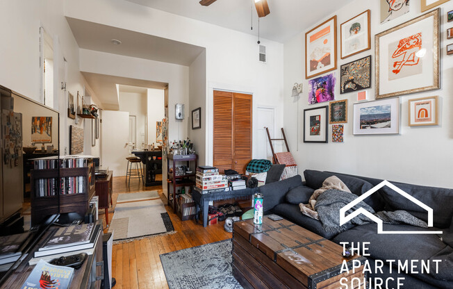 1627 N Winchester Ave 2