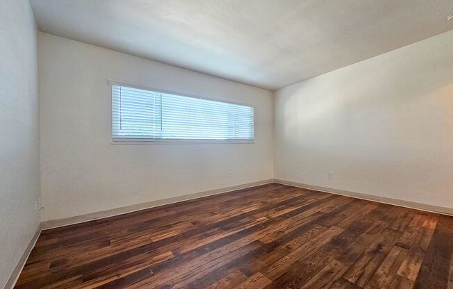 Studio, 1 bath, $1,895, Unit 27