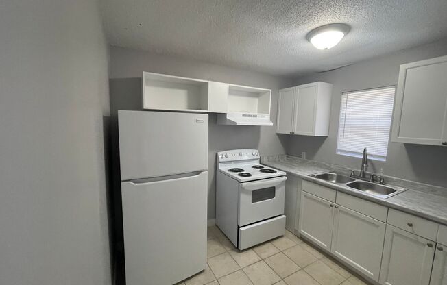 1 bed, 1 bath, 615 sqft, $675, Unit Unit "B"