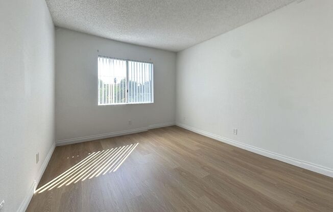 1 bed, 1 bath, 700 sqft, $1,695, Unit 25
