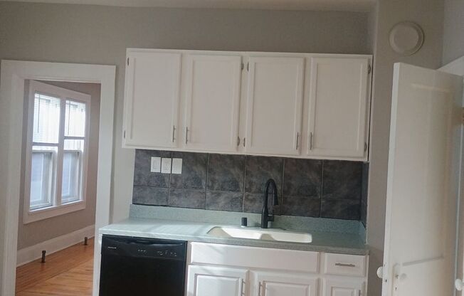 1650-52 N. Arlington