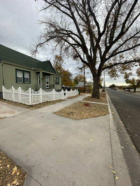 2617 SNYDER AVE