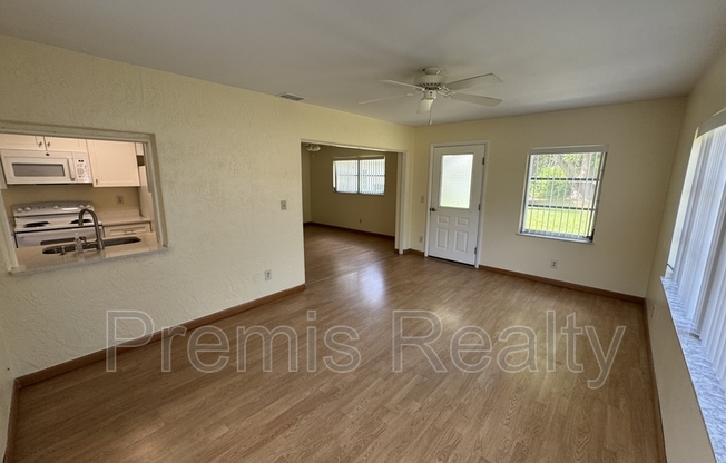 144 STAFFORD CIR