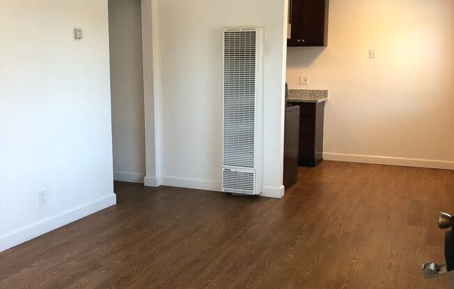 1 bed, 1 bath, 500 sqft, $2,295, Unit 11