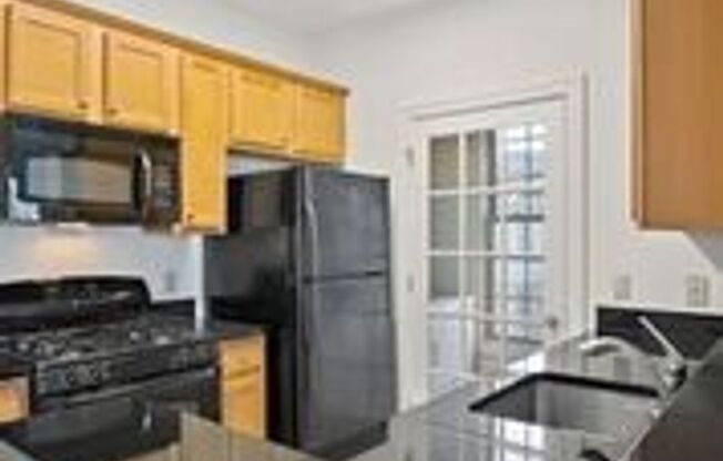 1 bed, 1 bath, 1,061 sqft, $3,200, Unit 1500-0608