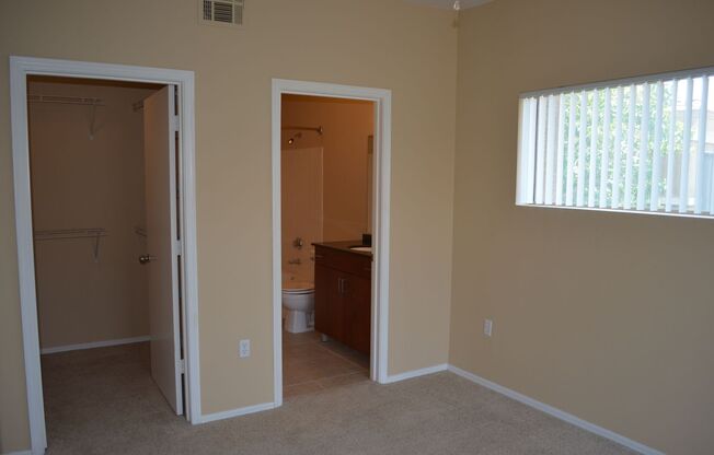 2 beds, 2.5 baths, $2,200, Unit # 2133