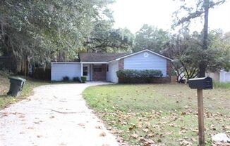 Large 3 bed 2 bath single family home in Huntington Woods