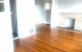 3 beds, 1 bath, $1,100