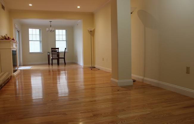 426 MAIN ST